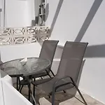 White W1 New In Naousa
