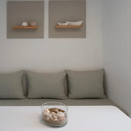 Appartamento White W1 New In Naoussa