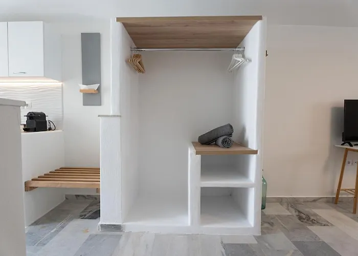 White W1 New In Apartamento